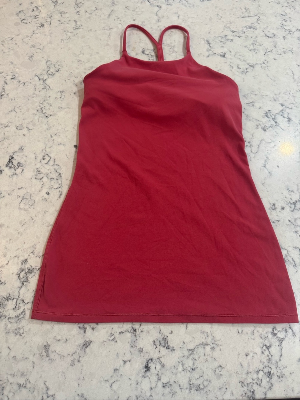 Lululemon Power Y Pink hip length tank. No pads Size 4 EUC